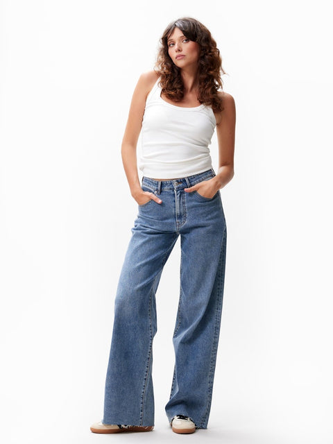 Catwalk Junkie - 2302006400 - 321 321 - True B