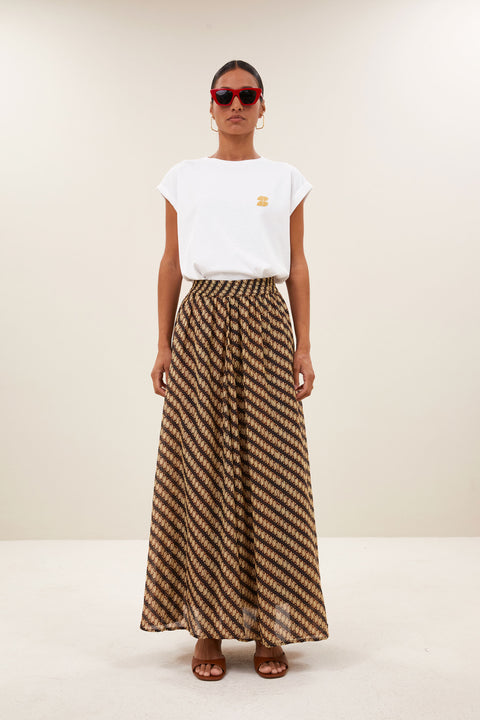 By Bar - Tobi flame logo top - 003 Bright white