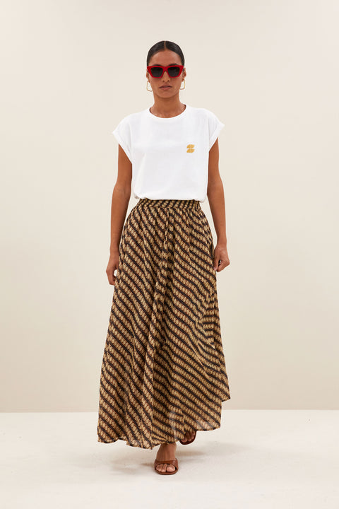 By Bar - Tobi flame logo top - 003 Bright white