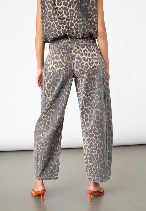 Sisterspoint - 20123 Fiora-Barrel1 - Leo Wash / jeans