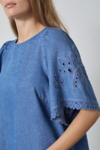 Co couture - 45057 TillyCC Emb ss / top- 552 Denim blue