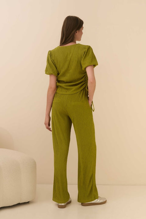 Lofty Manner - QC12 - Top Celia - 450 green