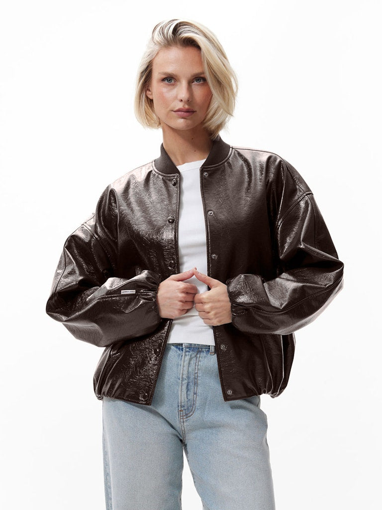 Catwalk Junkie - 2503022419 - 584 shaved choco – JOY HOUSE OF BRANDS