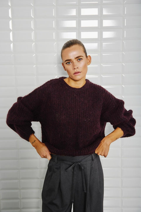 With Black - WBLOPHELIA LS PULL - winsor w windsor