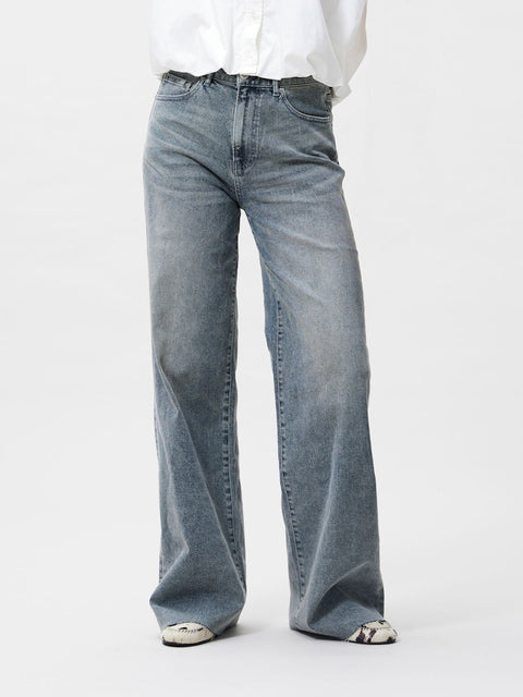 Catwalk Junkie - 2302006400 - 901 tinted blue