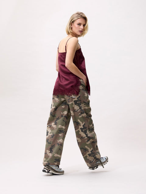 Catwalk Junkie - 2603021401 - 403 merlot / top