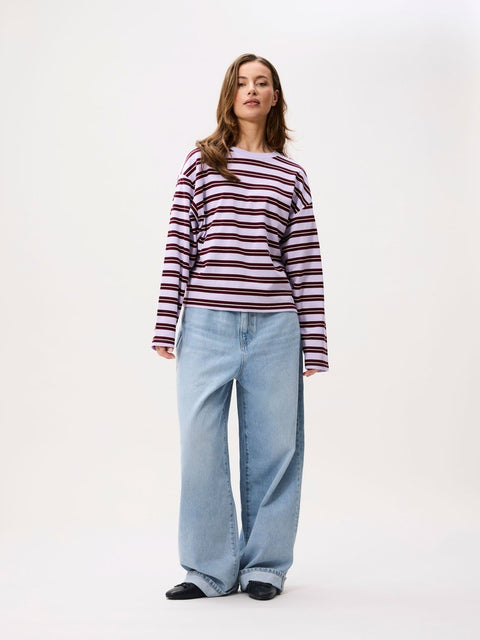 Catwalk Junkie - 2603020402 - 780 lavender fro / lomgsleeve