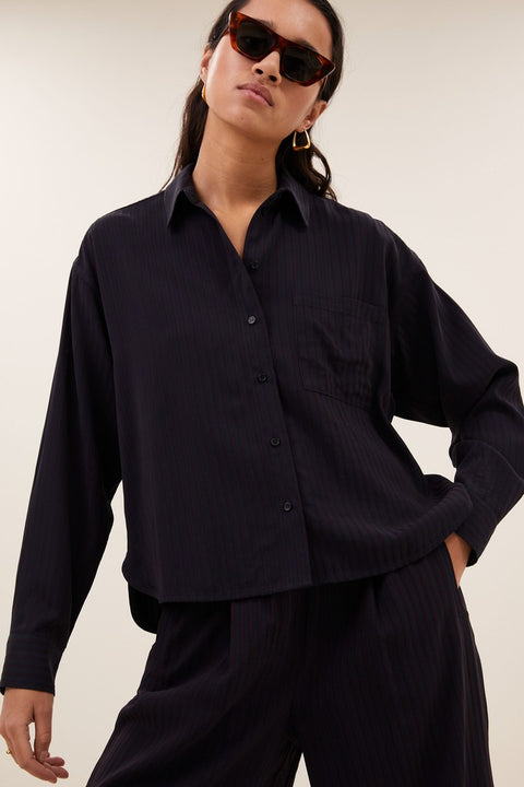 By Bar - 26412057 Lise - 1327 wine stripe