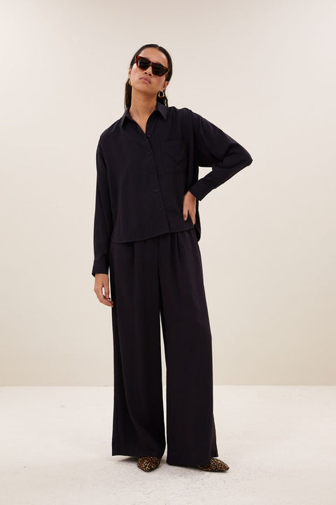By Bar - 26412057 Lise - 1327 wine stripe